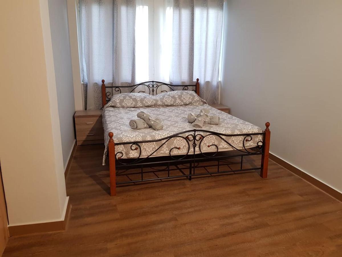 Lux & Cool Apartments Miaoyli Афіни Екстер'єр фото